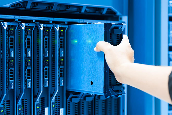 میزبانی اختصاصی با هاستیکا